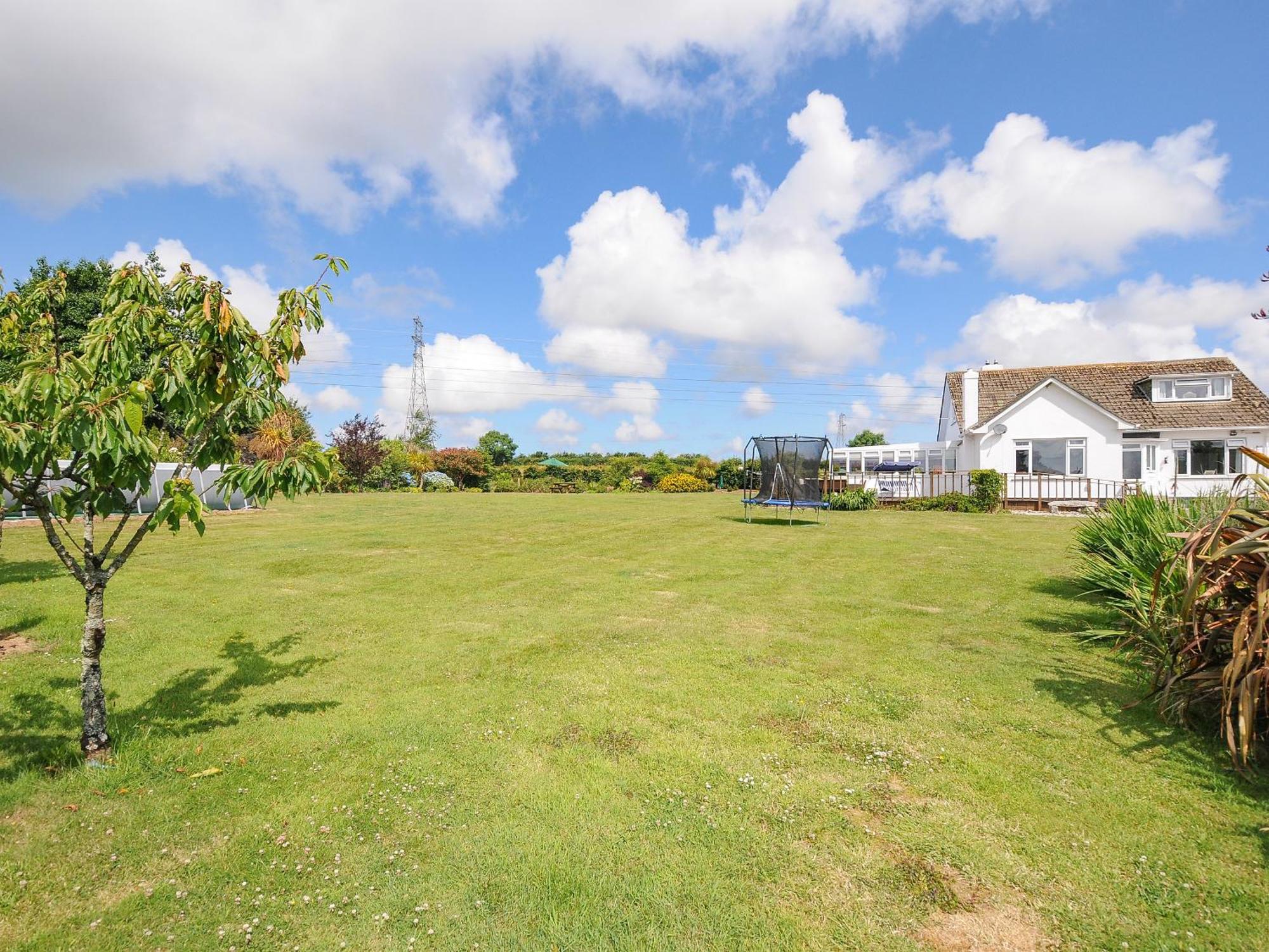 Higher Trefullock Farm Holiday home